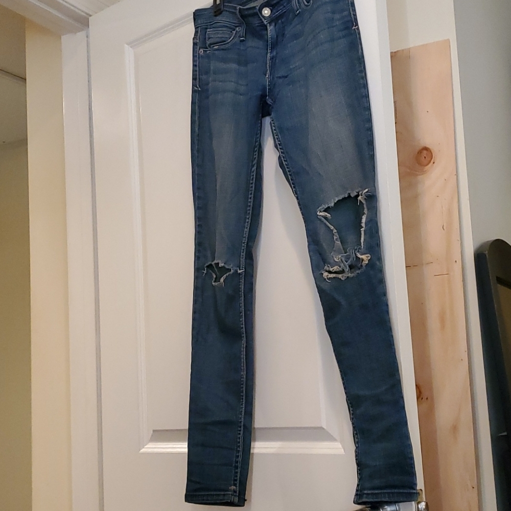 Levi's Boyfriend Skinny destroyed denim